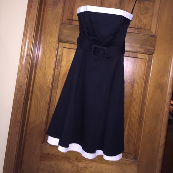 Dress - Picture 4 of 4